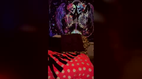 Snapshot of sexylilb17 chatting on January 14, 5:46 am sexylilb17 online show from January 14, 5:46 am