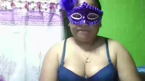 Snapshot of sexyloves143 chatting on September 23, 10:40 am sexyloves143 online show from September 23, 10:40 am