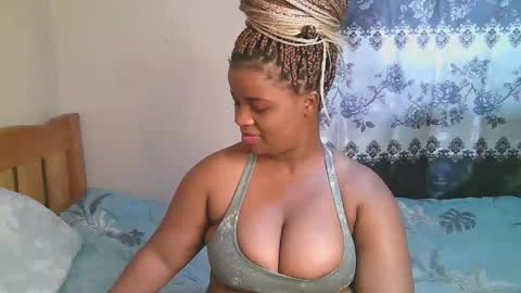 sexylucy33 online show from February 22, 1:53 pm