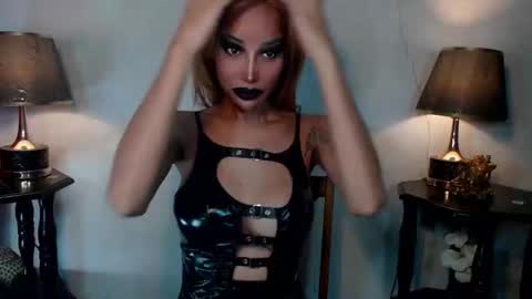 Queen Sofia online show from May 24, 2:49 am