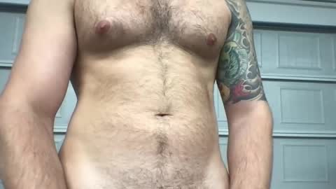 Snapshot of sexymanmk26 chatting on May 5, 10:18 pm lets go private im ready to play pvt cum online show from May 5, 10:18 pm