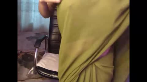 Snapshot of sexymihika chatting on February 1, 3:38 am sexymihika online show from February 1, 3:38 am