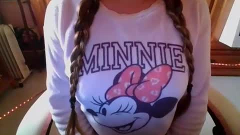 sexymisss24 online show from April 17, 12:30 pm