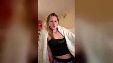 sexymomma0 online show from March 16, 9:30 pm