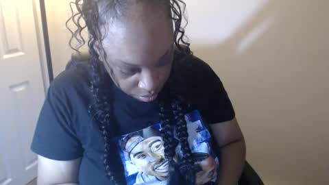 SexyMona online show from May 2, 5:01 am