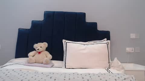 Snapshot of sexymonalisa1 chatting on January 15, 9:02 am sexymonalisa1 online show from January 15, 9:02 am