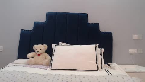 Snapshot of sexymonalisa1 chatting on January 16, 7:07 am sexymonalisa1 online show from January 16, 7:07 am