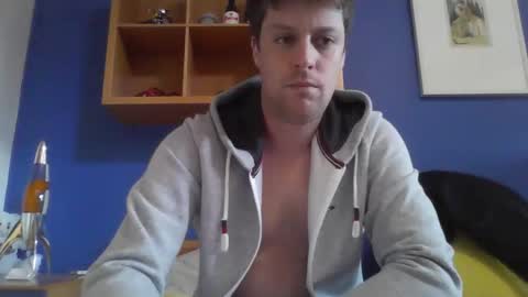 Snapshot of sexymotherfucker94 chatting on October 25, 4:24 pm Sexymotherfucker94 online show from October 25, 4:24 pm