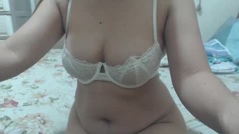 sexymye online show from January 11, 1:05 pm