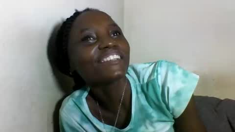 Snapshot of sexyneedle22 chatting on February 18, 7:30 pm VIVIAN online show from February 18, 7:30 pm