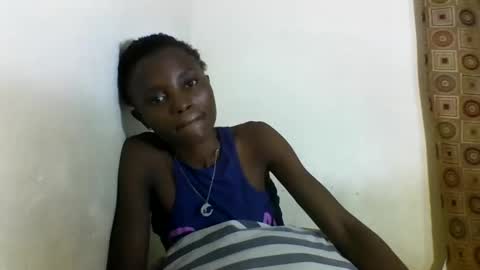 Snapshot of sexyneedle22 chatting on February 22, 5:02 pm VIVIAN online show from February 22, 5:02 pm