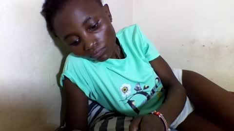 Snapshot of sexyneedle22 chatting on March 2, 12:11 pm VIVIAN online show from March 2, 12:11 pm