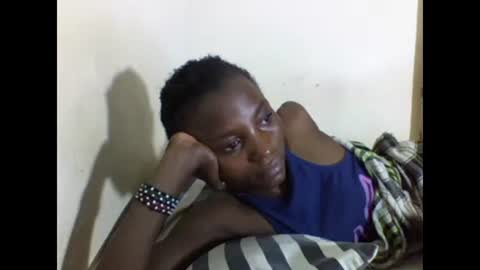 Snapshot of sexyneedle22 chatting on March 2, 9:43 pm VIVIAN online show from March 2, 9:43 pm