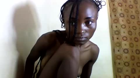 Snapshot of sexyneedle22 chatting on March 8, 8:22 am VIVIAN online show from March 8, 8:22 am