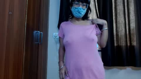 Snapshot of sexynight6 chatting on July 19, 6:28 am sexynight6 online show from July 19, 6:28 am