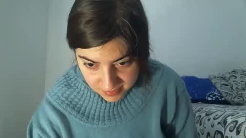 Snapshot of sexynyu18 chatting on March 2, 10:45 am Alex online show from March 2, 10:45 am