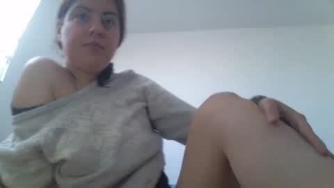 Snapshot of sexynyu18 chatting on March 23, 12:53 pm Alex online show from March 23, 12:53 pm