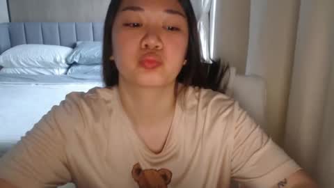 sexypenguin13 online show from December 2, 10:18 am