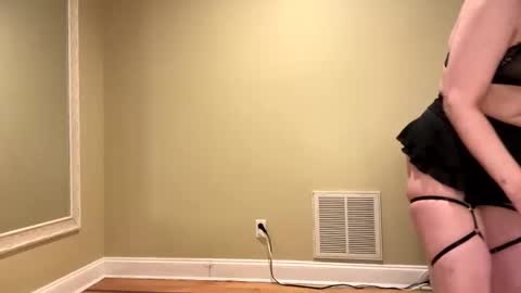 Sexypiglet2728 online show from December 21, 1:58 am