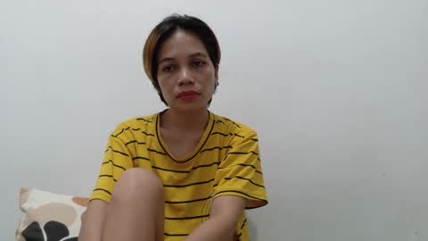 Snapshot of sexypinay_lyn chatting on June 3, 6:24 pm sexypinay_lyn online show from June 3, 6:24 pm