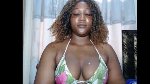 Snapshot of sexyprimxx chatting on May 10, 5:40 pm sexyprimxx online show from May 10, 5:40 pm