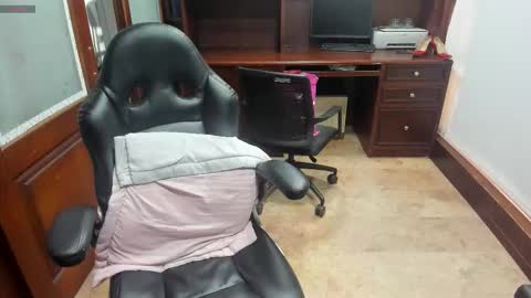 R A C H E L online show from October 29, 12:40 pm