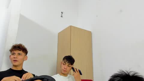 Snapshot of sexys_boys18 chatting on May 27, 7:22 pm MATIAS-18 THIAHO -18 MAX-19 NICOKALY-19 CAIN-19 MOD ESTEBAN online show from May 27, 7:22 pm