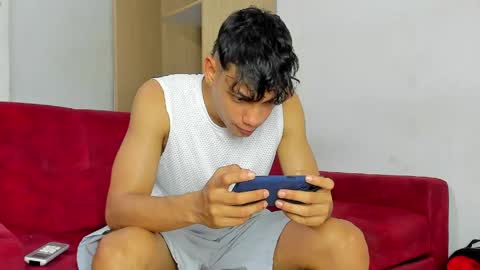 Snapshot of sexys_boys18 chatting on May 28, 7:22 pm MATIAS-18 THIAHO -18 MAX-19 NICOKALY-19 CAIN-19 MOD ESTEBAN online show from May 28, 7:22 pm