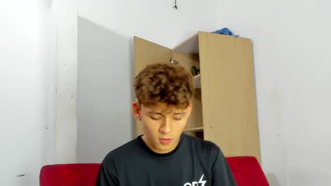 Snapshot of sexys_boys18 chatting on June 4, 7:31 pm MATIAS-18 THIAHO -18 MAX-19 NICOKALY-19 CAIN-19 MOD ESTEBAN online show from June 4, 7:31 pm