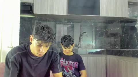 Snapshot of sexys_boys18 chatting on July 30, 7:13 pm MATIAS-18 THIAHO -18 MAX-19 NICOKALY-19 CAIN-19 MOD ESTEBAN online show from July 30, 7:13 pm