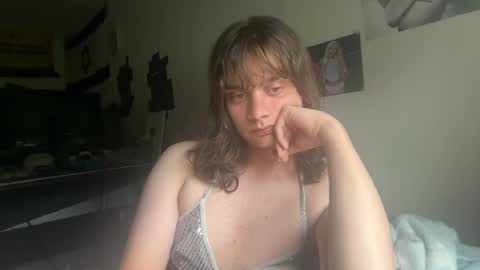 Snapshot of sexyshayla_twink chatting on June 23, 11:52 am sexyshayla_twink online show from June 23, 11:52 am