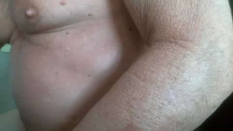 Snapshot of sexysilvercock chatting on March 29, 12:38 pm sexysilvercock online show from March 29, 12:38 pm