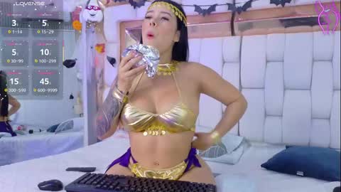 Kendall online show from October 31, 12:50 pm