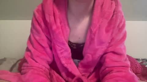 Snapshot of sexyskylar2016 chatting on August 7, 4:31 pm Sexy Skylar online show from August 7, 4:31 pm