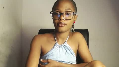 Darkskinned Rae online show from March 29, 8:53 pm