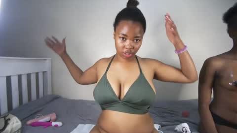 Snapshot of sexysoct chatting on June 18, 9:14 am sexysoct online show from June 18, 9:14 am