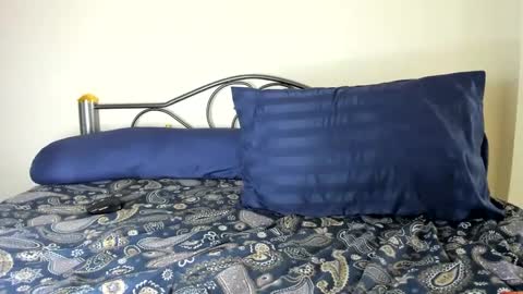 Snapshot of sexystbboy chatting on January 8, 6:31 am Artem online show from January 8, 6:31 am