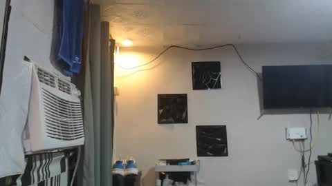 sexystrongcum online show from March 9, 4:16 am