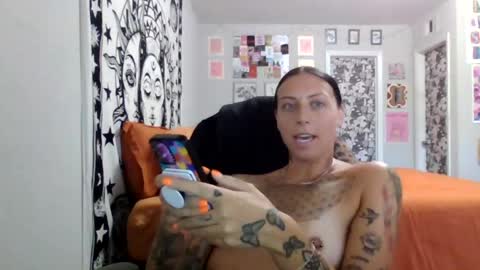 Snapshot of sexytatslut369 chatting on July 31, 8:52 pm sexytatslut369 online show from July 31, 8:52 pm