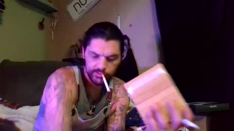 Snapshot of sexytillygurl chatting on May 19, 6:53 am sexytillygurl online show from May 19, 6:53 am