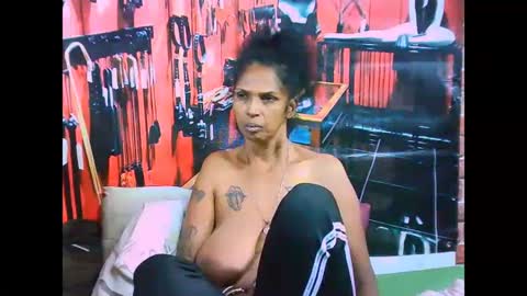 sexyva4u2luv online show from March 11, 12:22 am