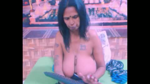 sexyva4u2luv online show from September 24, 7:06 pm