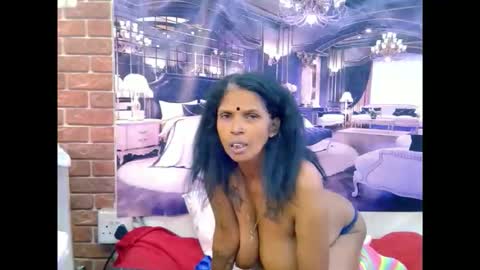 Snapshot of sexyva4u2luv chatting on June 2, 9:55 am sexyva4u2luv online show from June 2, 9:55 am