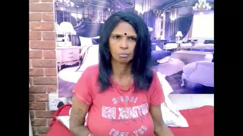 Snapshot of sexyva4u2luv chatting on June 8, 5:19 am sexyva4u2luv online show from June 8, 5:19 am