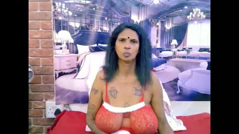 Snapshot of sexyva4u2luv chatting on June 9, 6:25 am sexyva4u2luv online show from June 9, 6:25 am