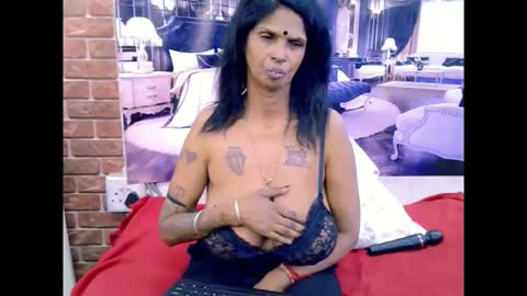 Snapshot of sexyva4u2luv chatting on June 9, 6:30 pm sexyva4u2luv online show from June 9, 6:30 pm