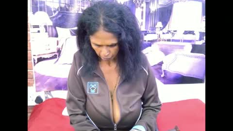 sexyva4u2luv online show from June 19, 9:24 am