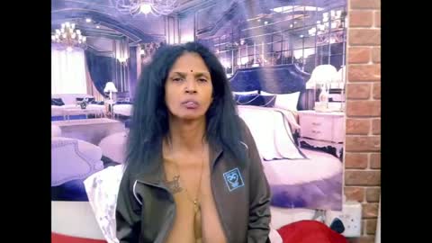 sexyva4u2luv online show from June 20, 10:12 pm