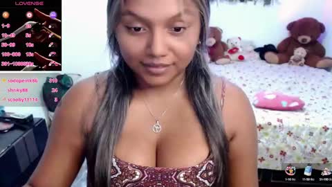 Snapshot of sexyvaldiry chatting on February 8, 11:13 pm sexyvaldiry online show from February 8, 11:13 pm