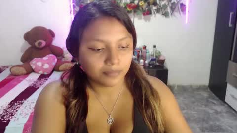 Snapshot of sexyvaldiry chatting on February 23, 9:12 pm sexyvaldiry online show from February 23, 9:12 pm